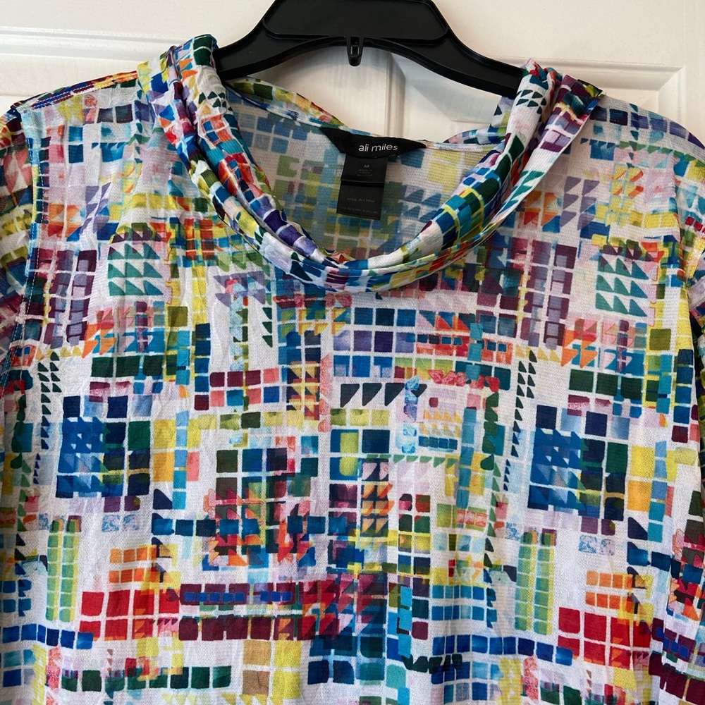 Ali Miles Rainbow Colored Geometric 3/4 Sleeve Sheer Top Sz Medium - Picture 3 of 9